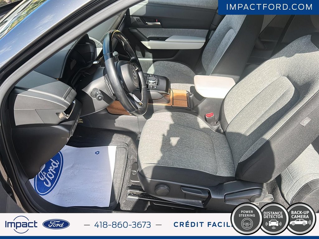 Mazda MX-30 EV GS 2023 à Rivière-du-Loup, Québec - 12 - w1024h768px