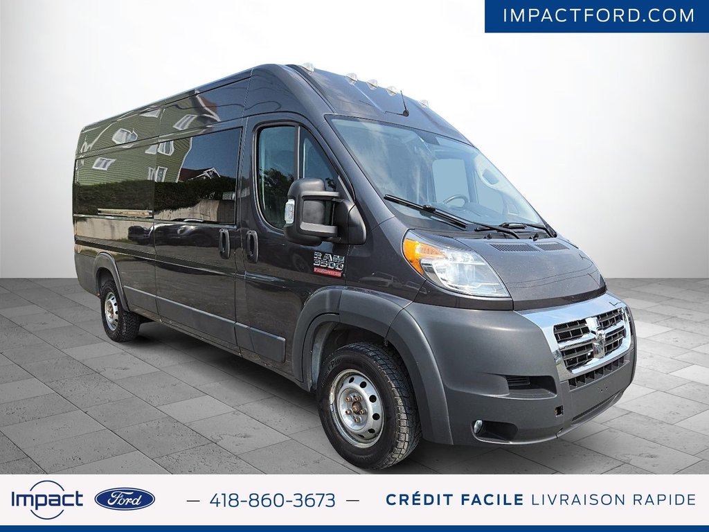 2017 Ram ProMaster Cargo Van in Rivière-du-Loup, Quebec - 3 - w1024h768px