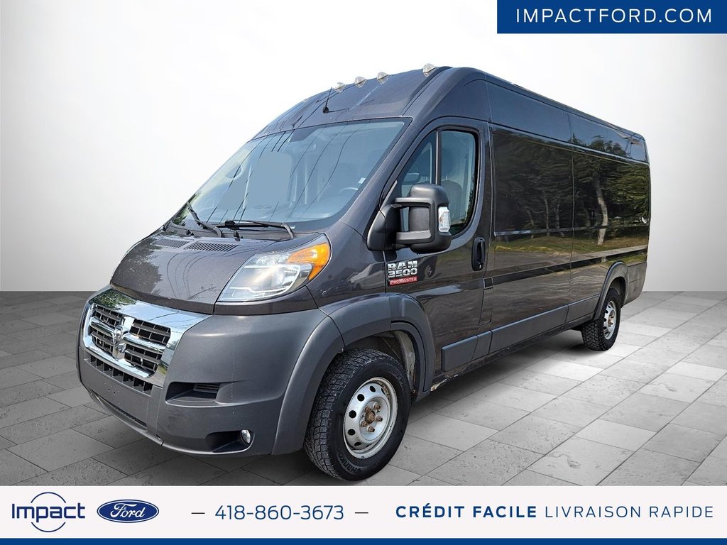 2017 Ram ProMaster Cargo Van in Rivière-du-Loup, Quebec - 1 - w1024h768px