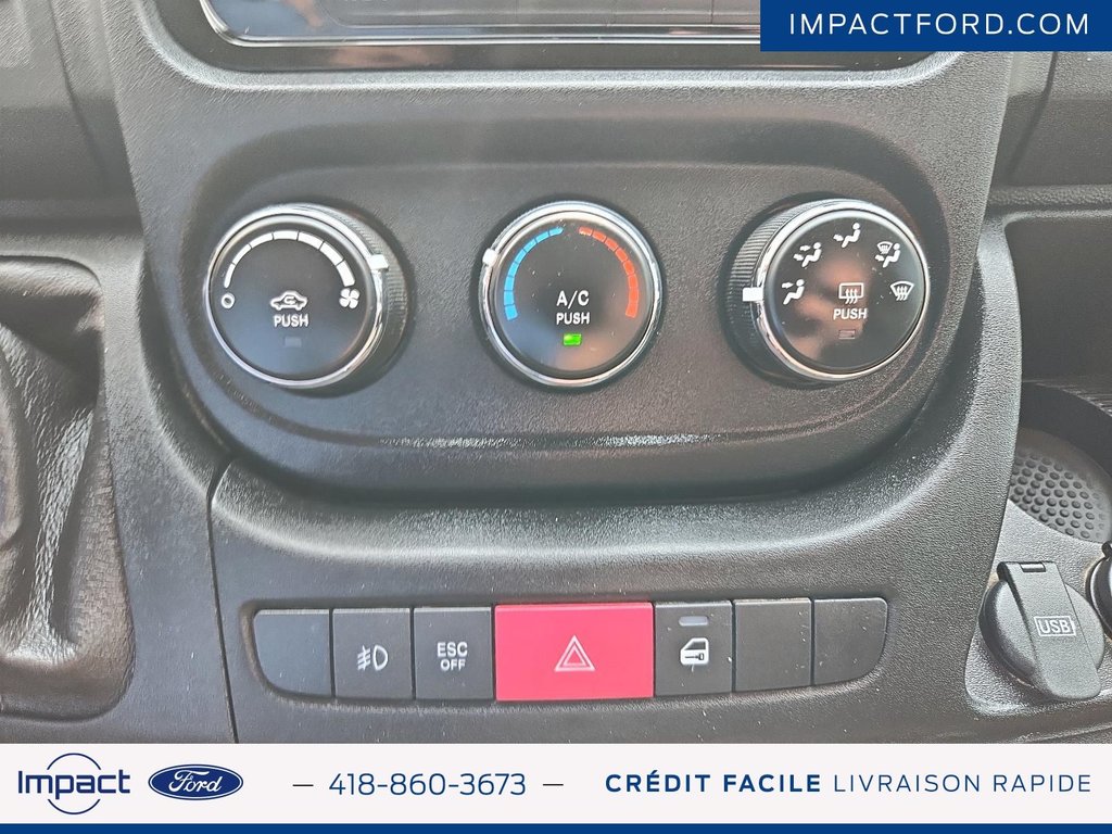 2017 Ram ProMaster Cargo Van in Rivière-du-Loup, Quebec - 18 - w1024h768px