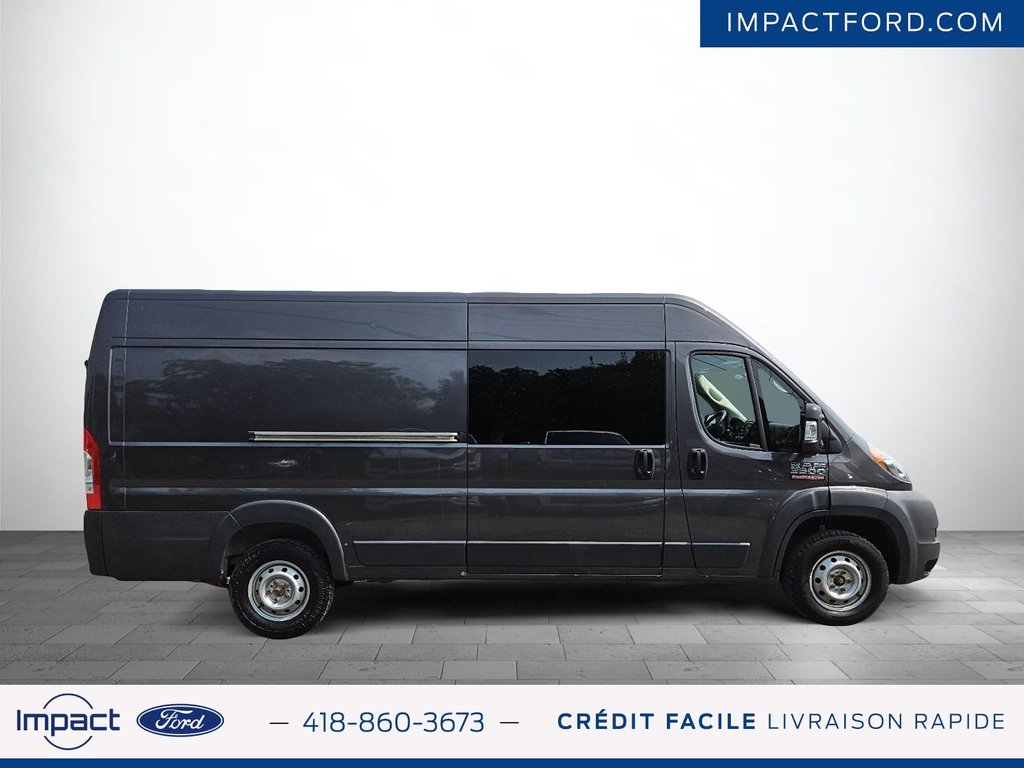 2017 Ram ProMaster Cargo Van in Rivière-du-Loup, Quebec - 4 - w1024h768px
