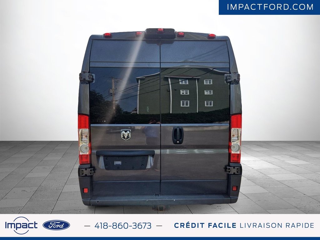 2017 Ram ProMaster Cargo Van in Rivière-du-Loup, Quebec - 6 - w1024h768px