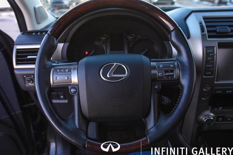INFINITI Gallery Used 2017 Lexus GX 460 NavLeatherHeated Seats7