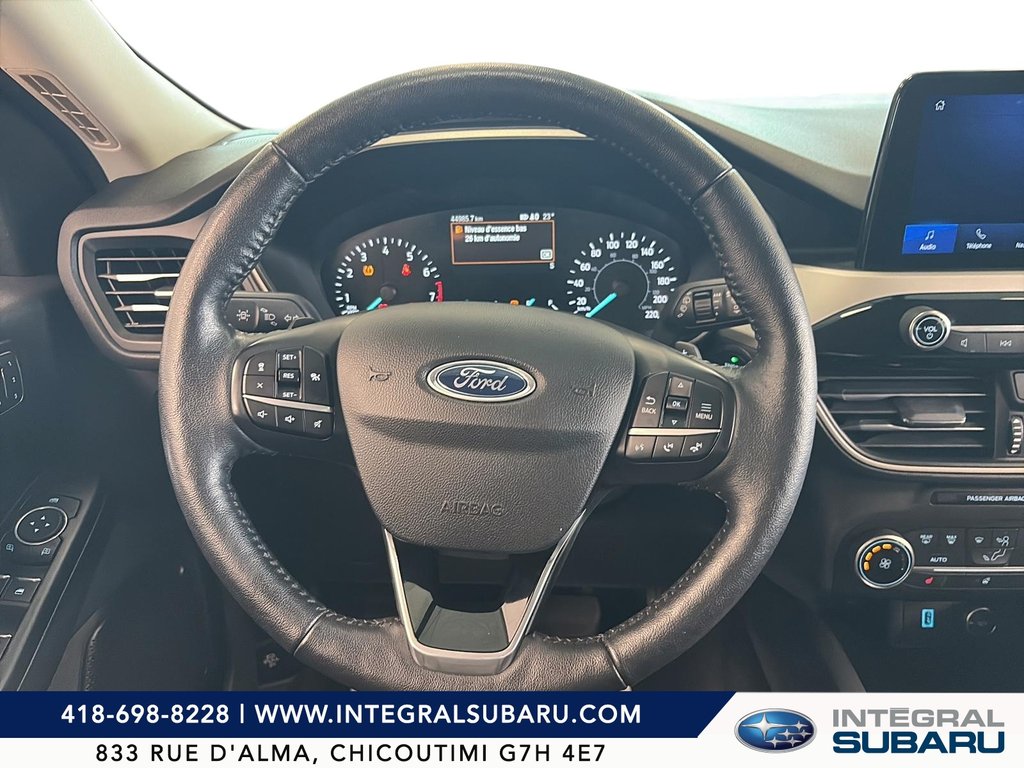 2020 Ford Escape in Baie-Comeau, Quebec - 12 - w1024h768px