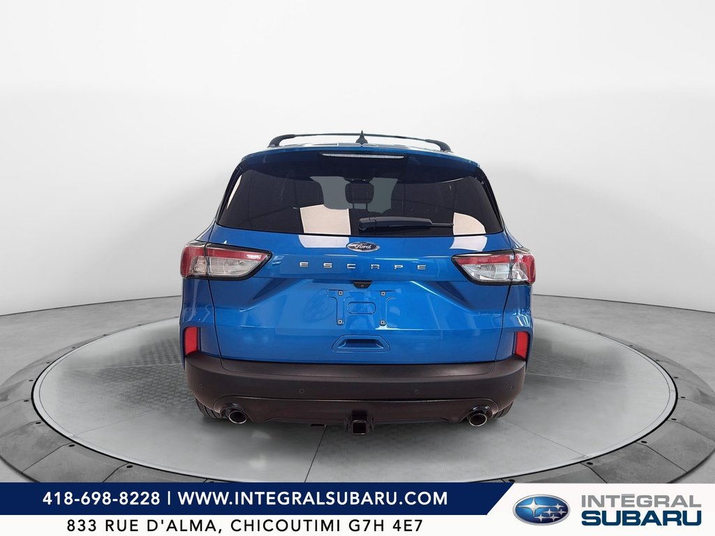 2020 Ford Escape in Baie-Comeau, Quebec - 3 - w1024h768px