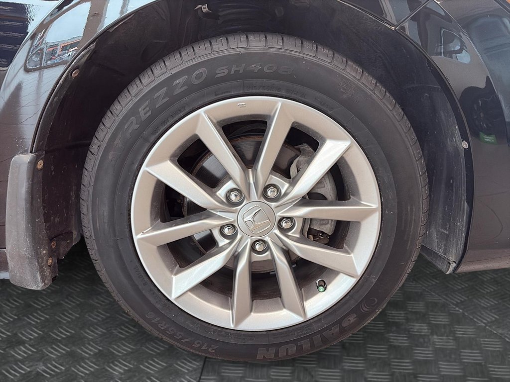 2023 Honda Civic Sedan in Sept-Îles, Quebec - 7 - w1024h768px