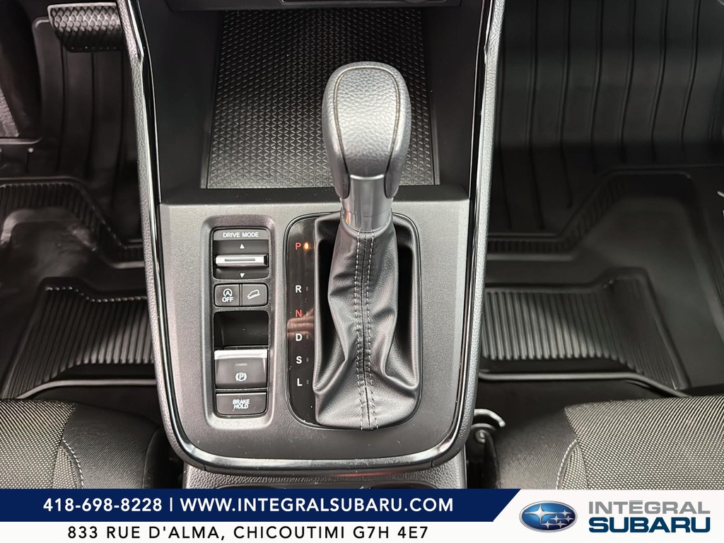 2023 Honda CR-V LX in Chicoutimi, Quebec - 15 - w1024h768px