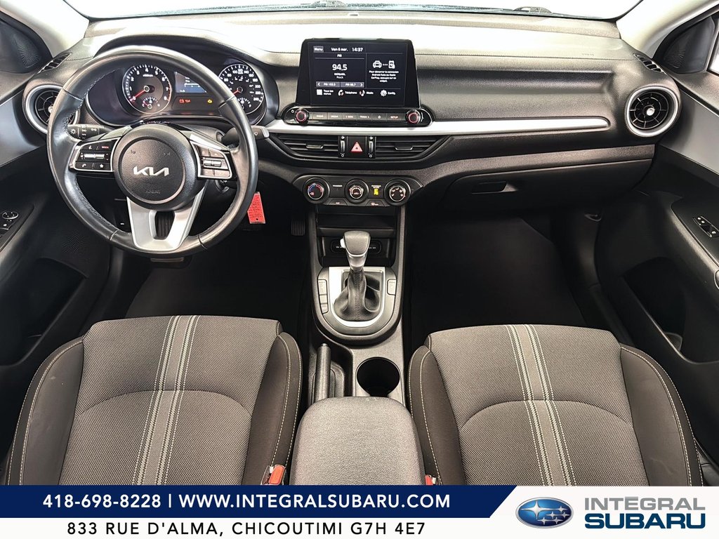 2023 Kia Forte LX in Chicoutimi, Quebec - 11 - w1024h768px