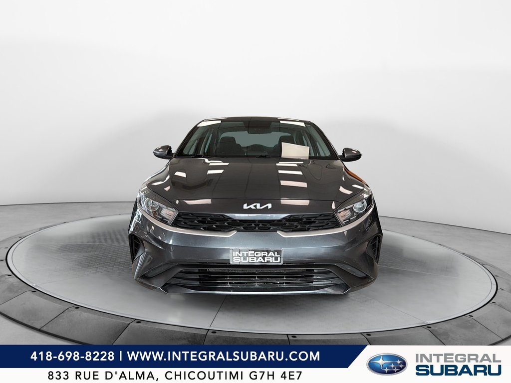 2023 Kia Forte LX in Chicoutimi, Quebec - 3 - w1024h768px