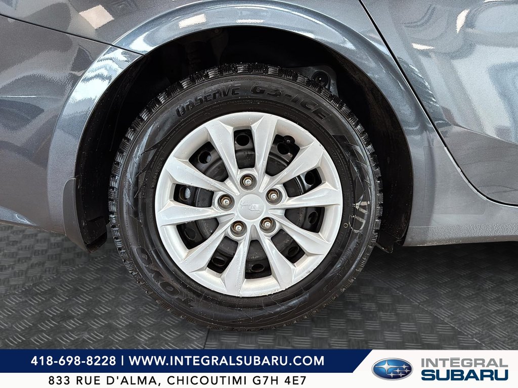 2023 Kia Forte LX in Chicoutimi, Quebec - 8 - w1024h768px