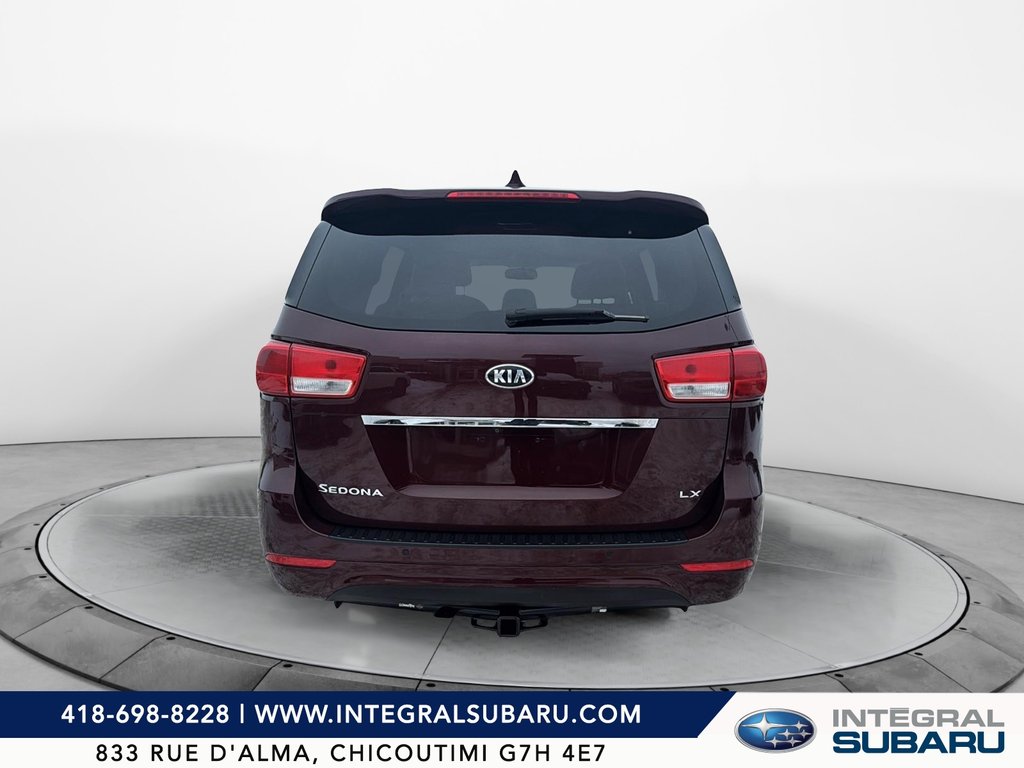 Kia Sedona LX 2017 à Jonquière, Québec - 4 - w1024h768px