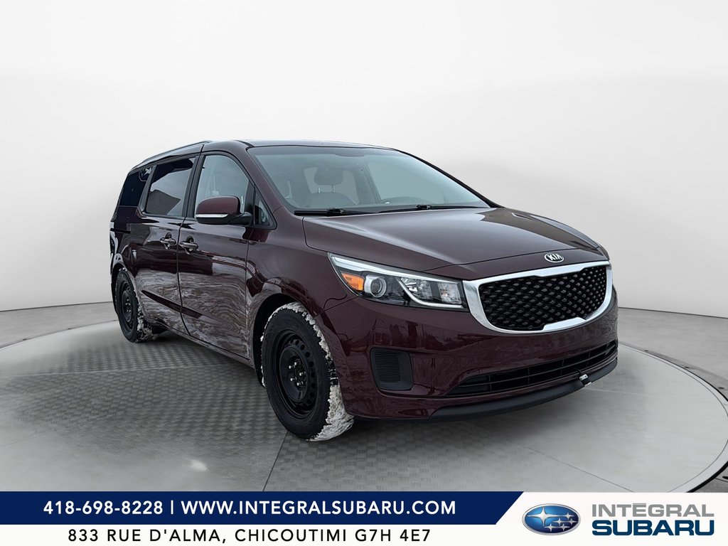 Kia Sedona LX 2017 à Jonquière, Québec - 2 - w1024h768px