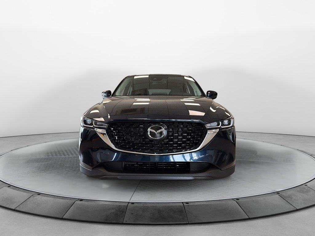 2023 Mazda CX-5 in Jonquière, Quebec - 3 - w1024h768px