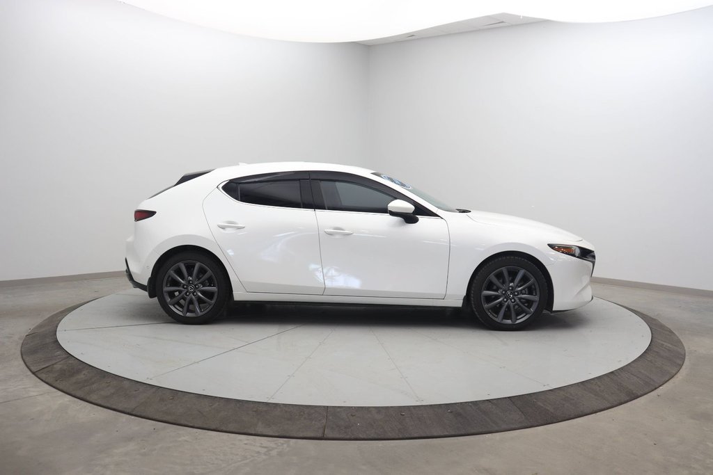 2021 Mazda 3 Sport in Jonquière, Quebec - 3 - w1024h768px