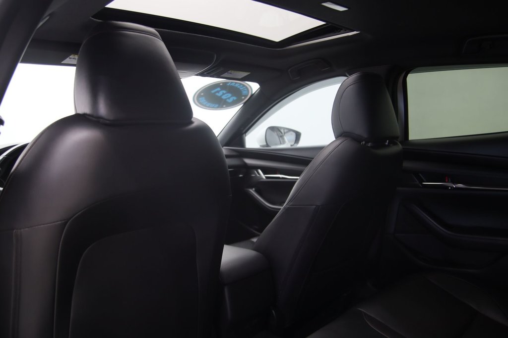 2021 Mazda 3 Sport in Jonquière, Quebec - 9 - w1024h768px