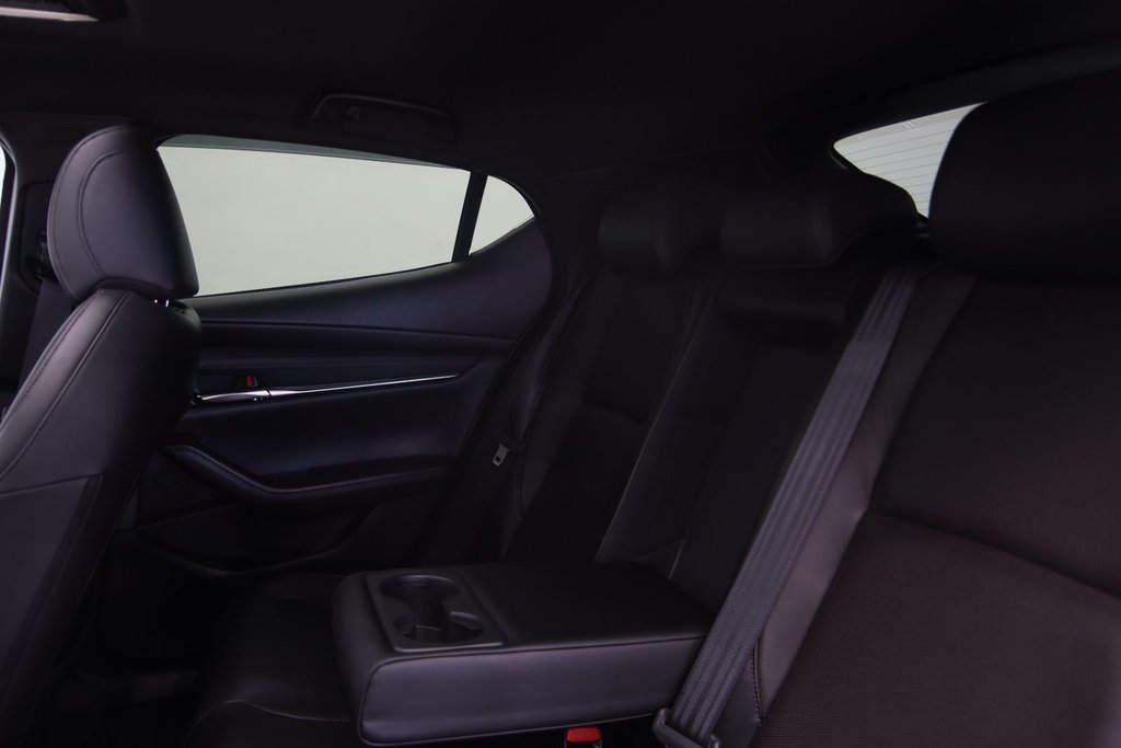 2021 Mazda 3 Sport in Jonquière, Quebec - 10 - w1024h768px