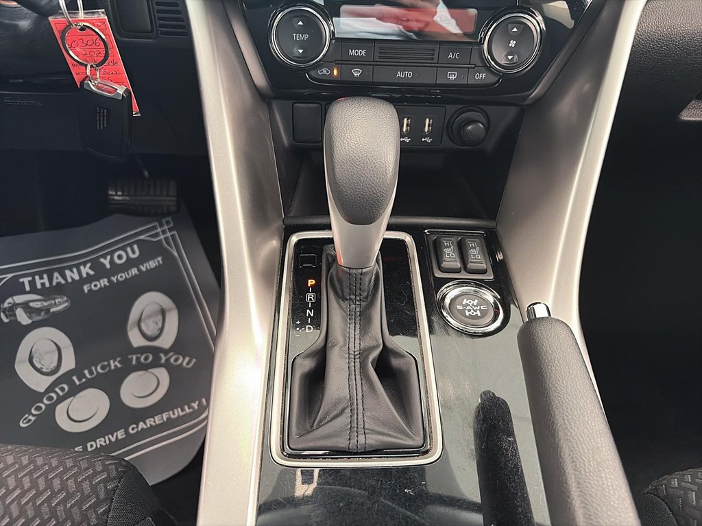 2022 Mitsubishi Eclipse Cross in Jonquière, Quebec - 15 - w1024h768px
