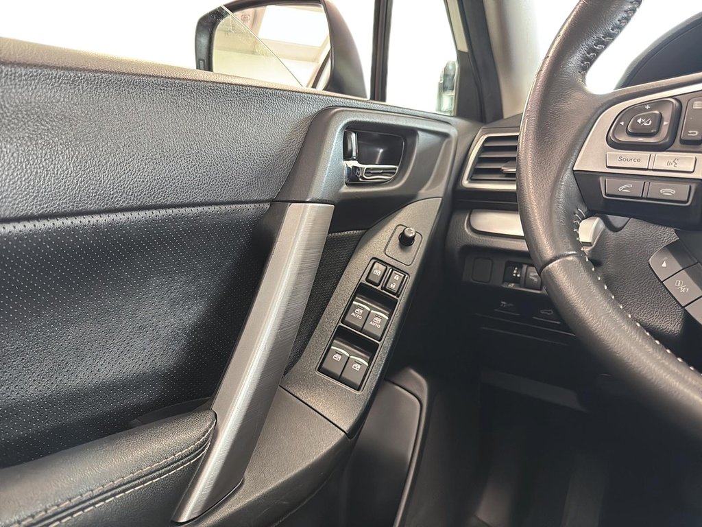 Subaru Forester  2017 à Chicoutimi, Québec - 12 - w1024h768px