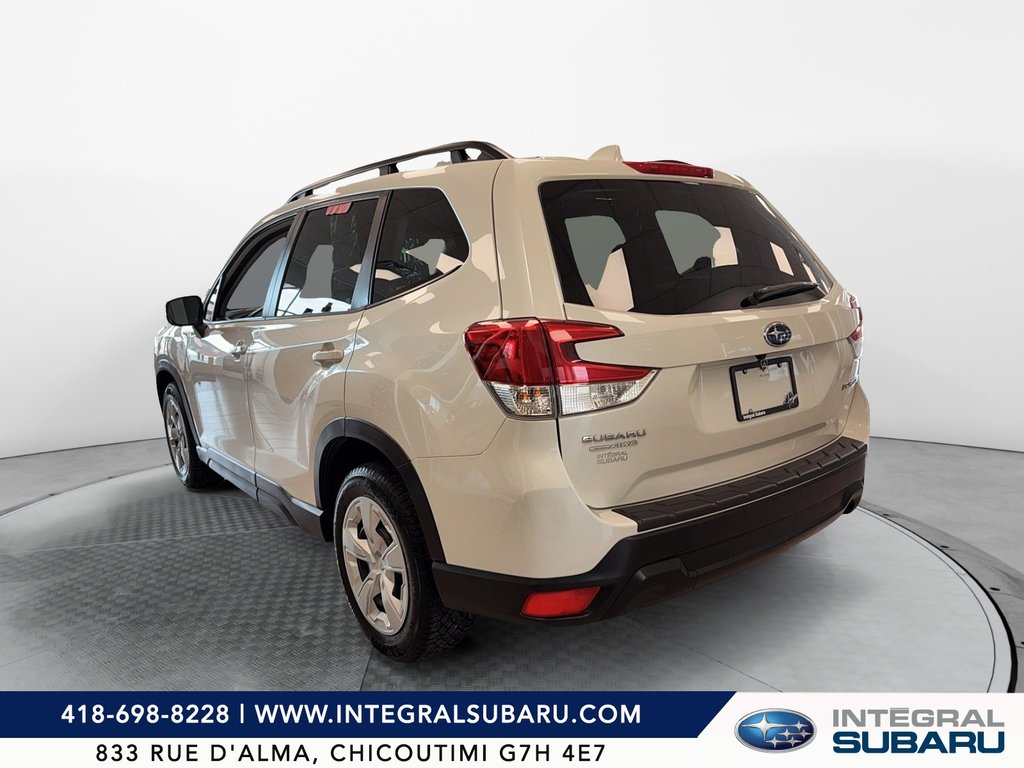 2022 Subaru Forester in Jonquière, Quebec - 4 - w1024h768px