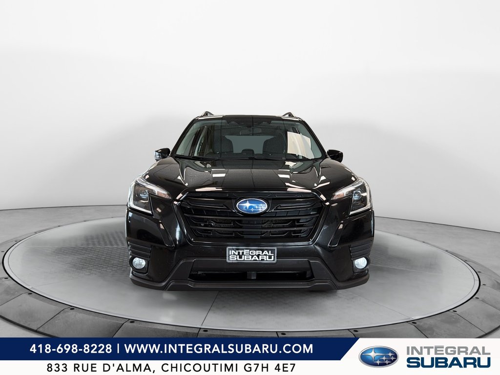 Subaru Forester Touring 2023 à Jonquière, Québec - 3 - w1024h768px