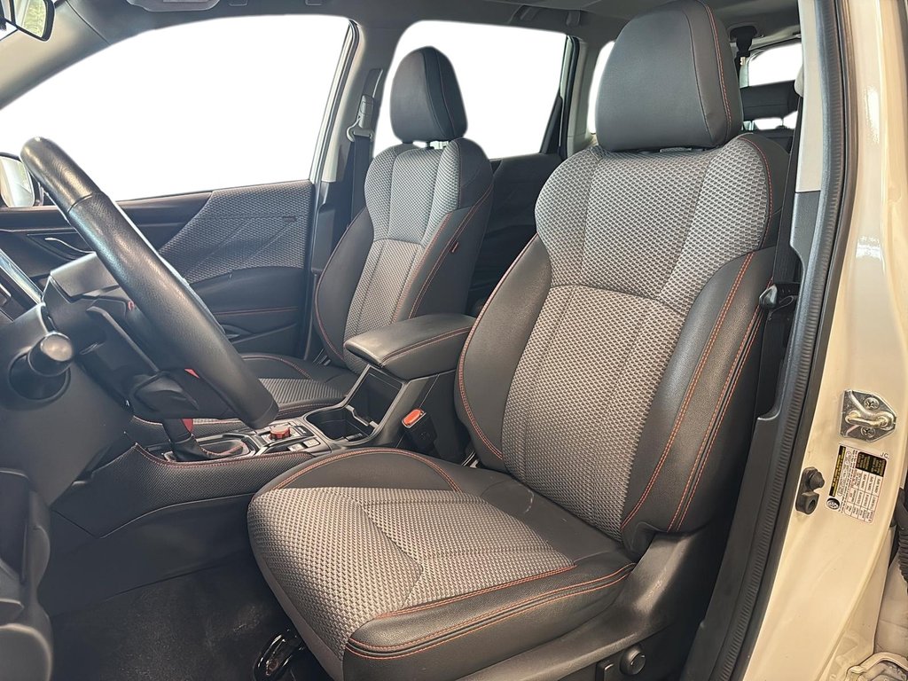2023 Subaru Forester in Jonquière, Quebec - 10 - w1024h768px