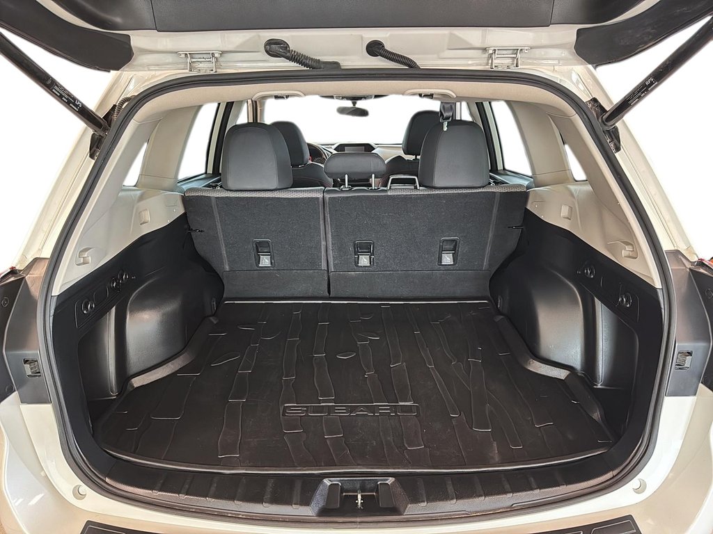 2023 Subaru Forester in Jonquière, Quebec - 7 - w1024h768px