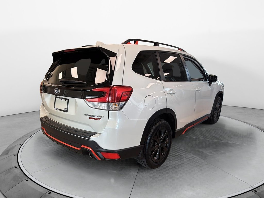 2023 Subaru Forester in Jonquière, Quebec - 5 - w1024h768px
