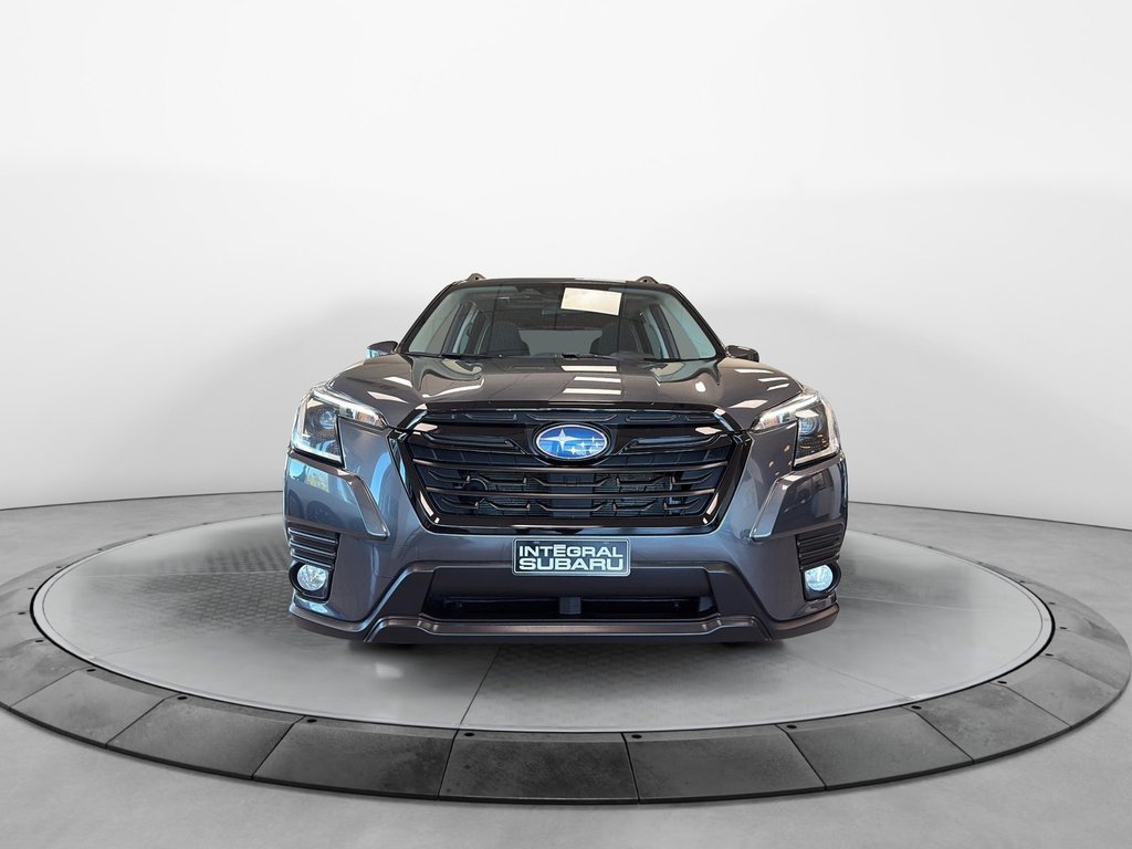 2023 Subaru Forester Touring in Chicoutimi, Quebec - 2 - w1024h768px