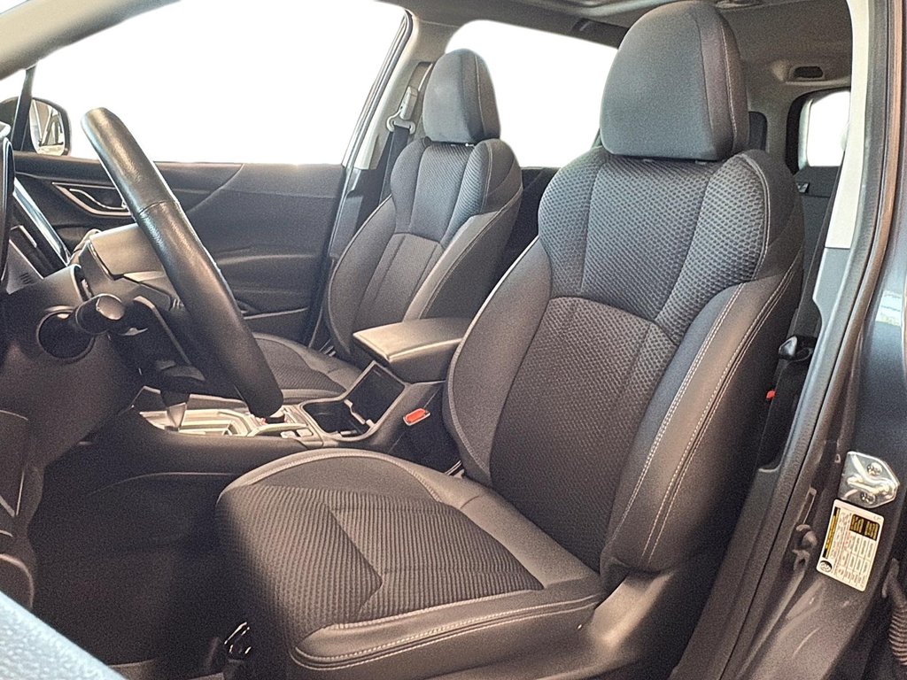 2023 Subaru Forester Touring in Chicoutimi, Quebec - 9 - w1024h768px