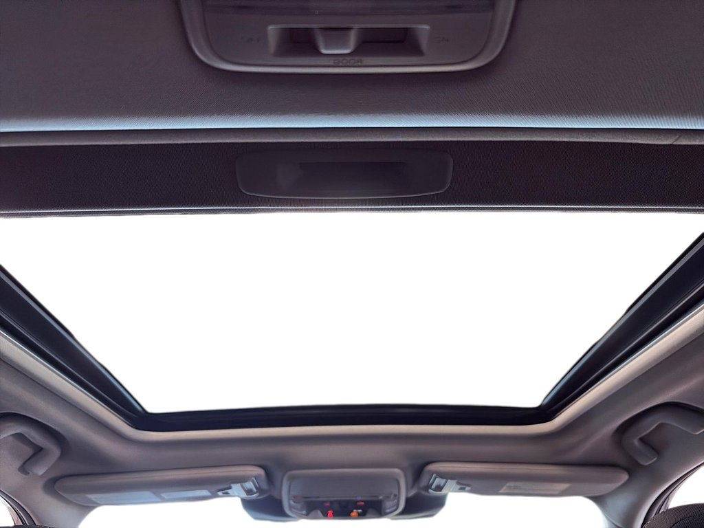 2023 Subaru Forester Touring in Chicoutimi, Quebec - 17 - w1024h768px