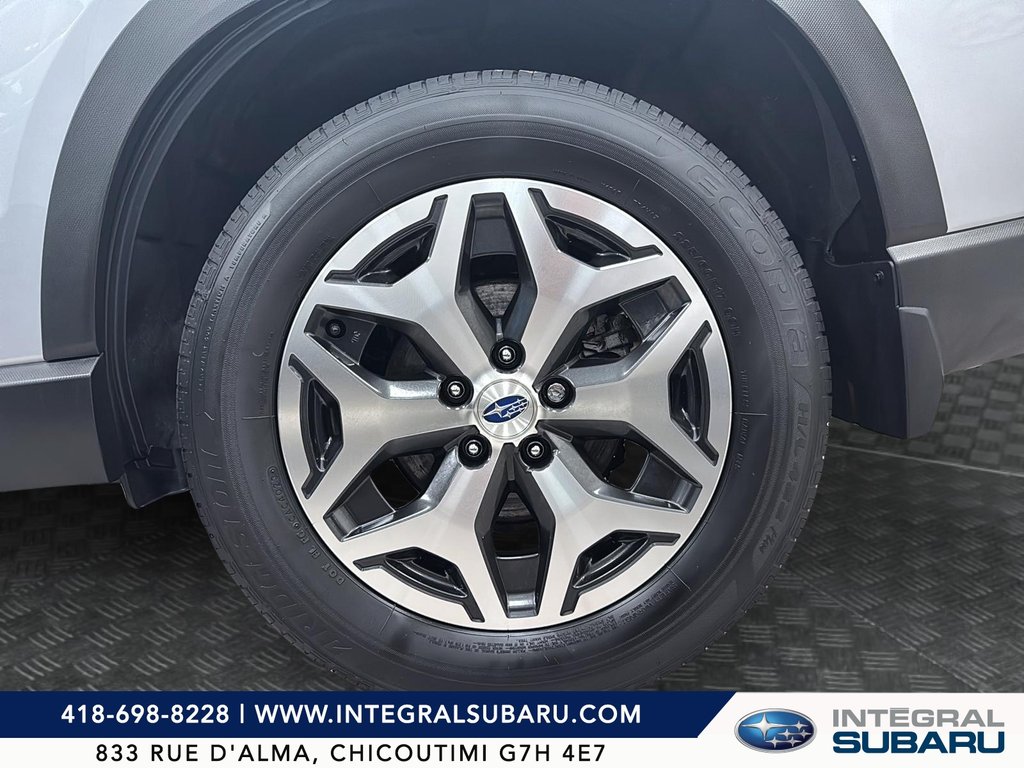 2024 Subaru Forester Touring in Jonquière, Quebec - 8 - w1024h768px