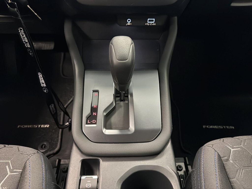 2025 Subaru Forester in Baie-Comeau, Quebec - 16 - w1024h768px