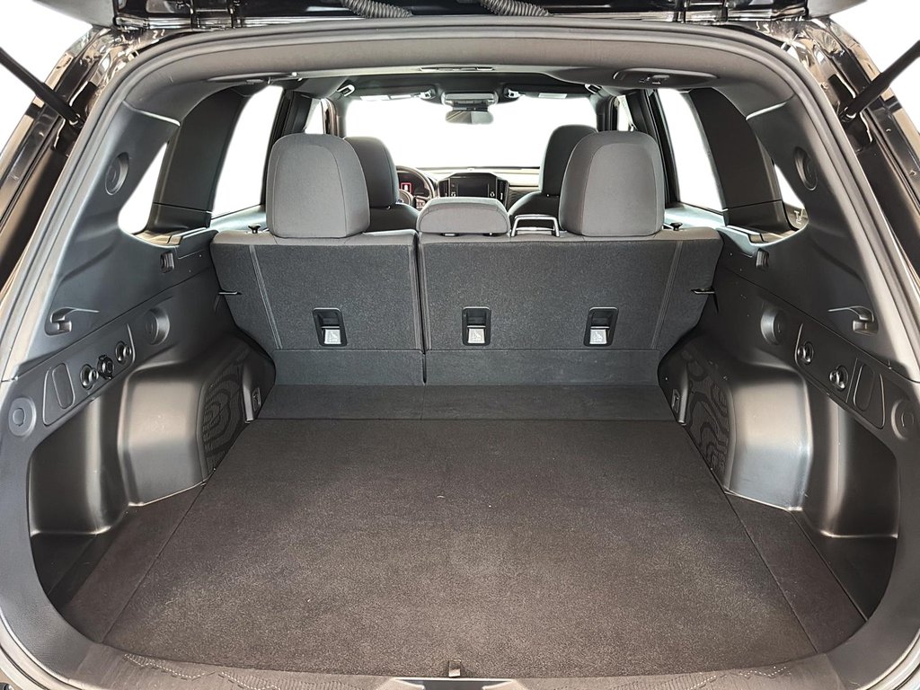 2025 Subaru Forester in Baie-Comeau, Quebec - 7 - w1024h768px