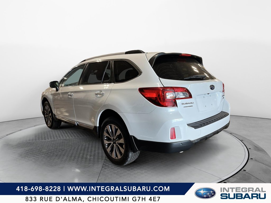 2017  Outback Premier 3.6R in Chicoutimi, Quebec - 4 - w1024h768px