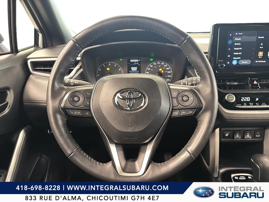 Toyota Corolla Cross  2024 à Jonquière, Québec - 12 - w1024h768px