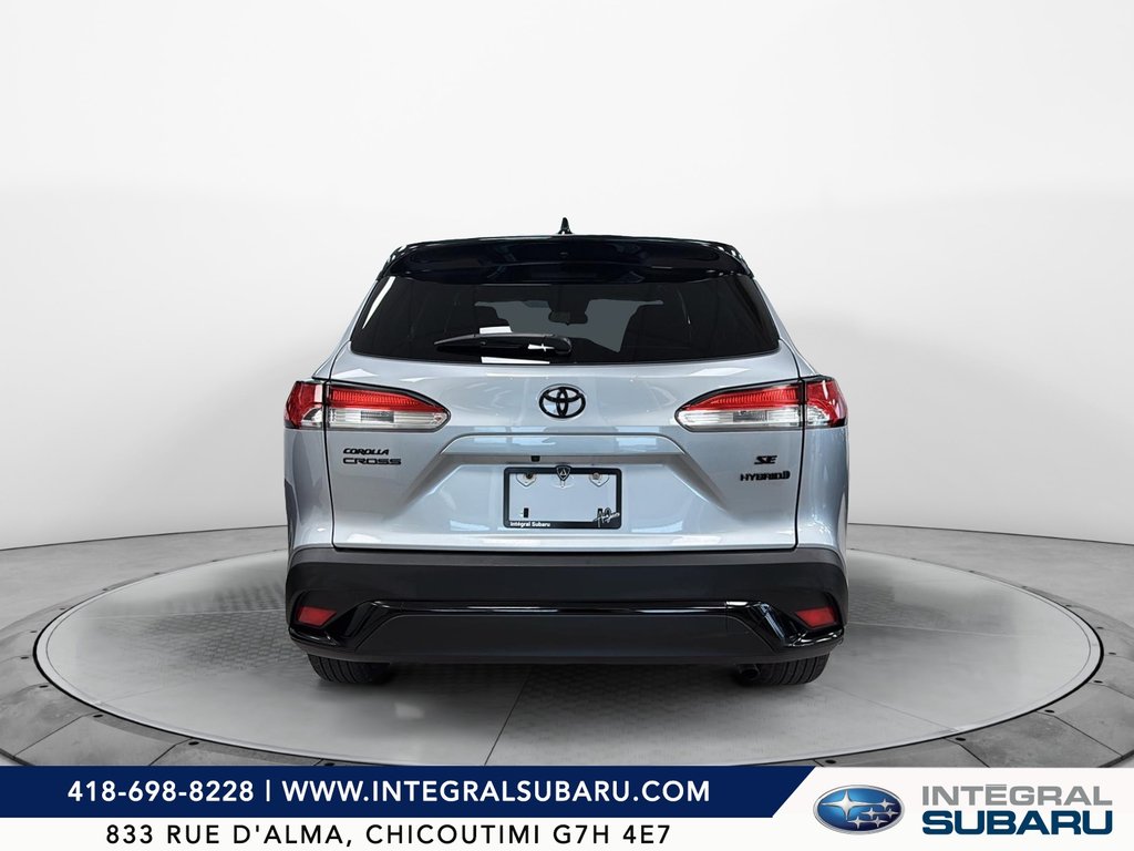 Toyota Corolla Cross  2024 à Jonquière, Québec - 4 - w1024h768px