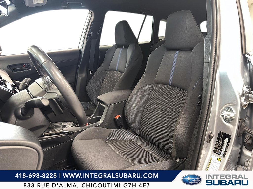 Toyota Corolla Cross  2024 à Jonquière, Québec - 10 - w1024h768px