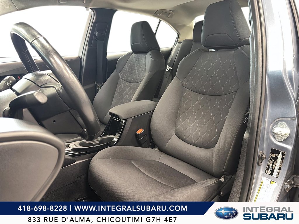 2022 Toyota Corolla LE in Chicoutimi, Quebec - 10 - w1024h768px