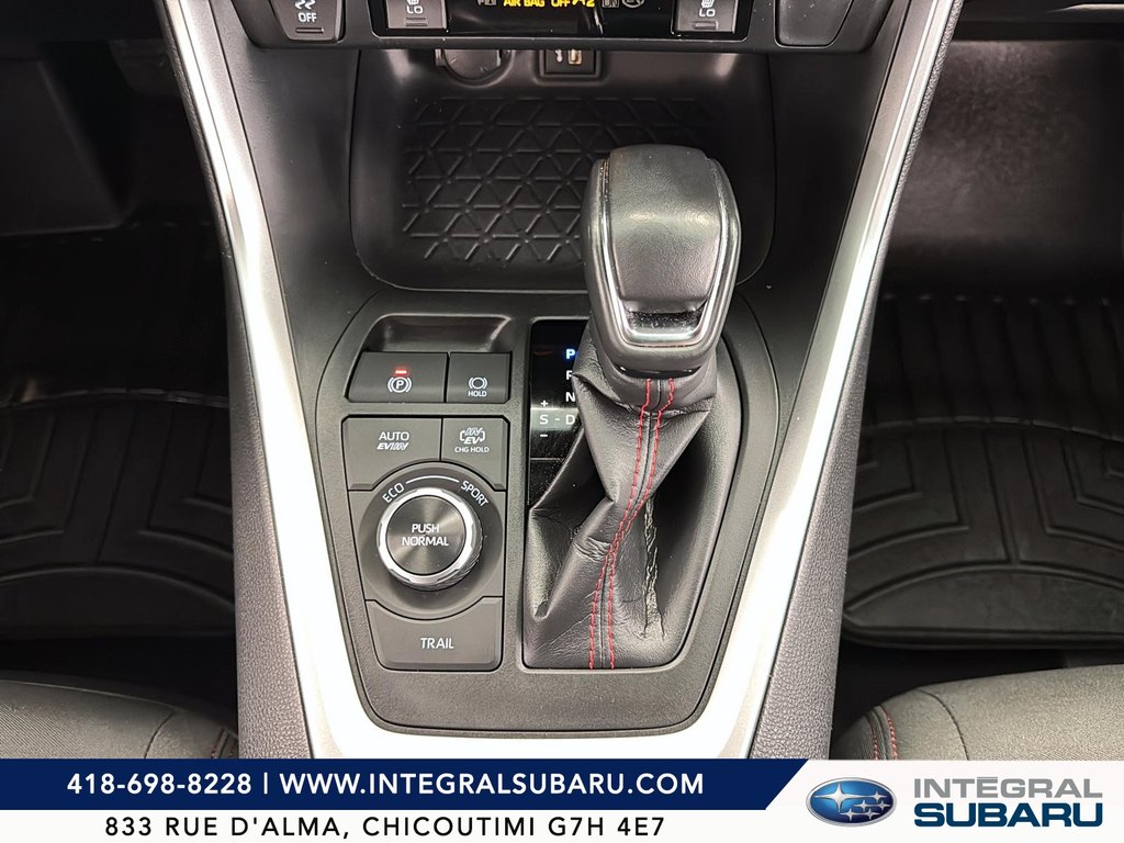 Toyota RAV4 Prime  2024 à Chicoutimi, Québec - 16 - w1024h768px