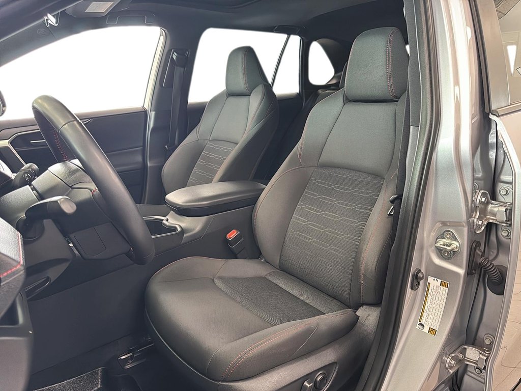 Toyota RAV4 Prime  2024 à Baie-Comeau, Québec - 10 - w1024h768px