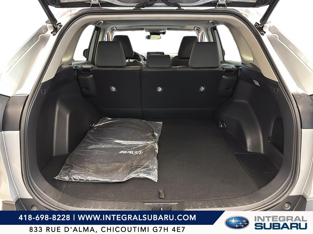 2020 Toyota RAV4 in Jonquière, Quebec - 7 - w1024h768px