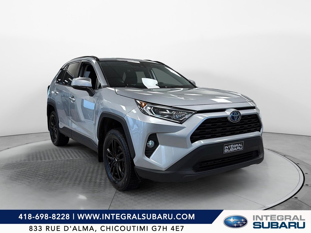 2020 Toyota RAV4 in Jonquière, Quebec - 2 - w1024h768px