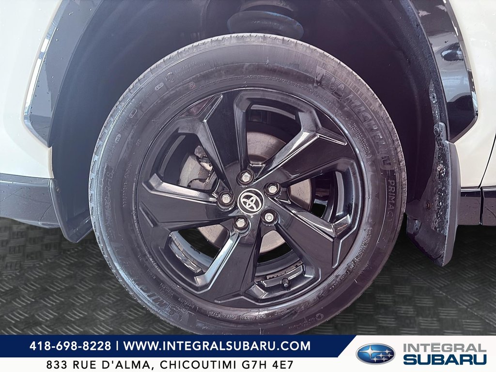 Toyota RAV4  2021 à Jonquière, Québec - 7 - w1024h768px