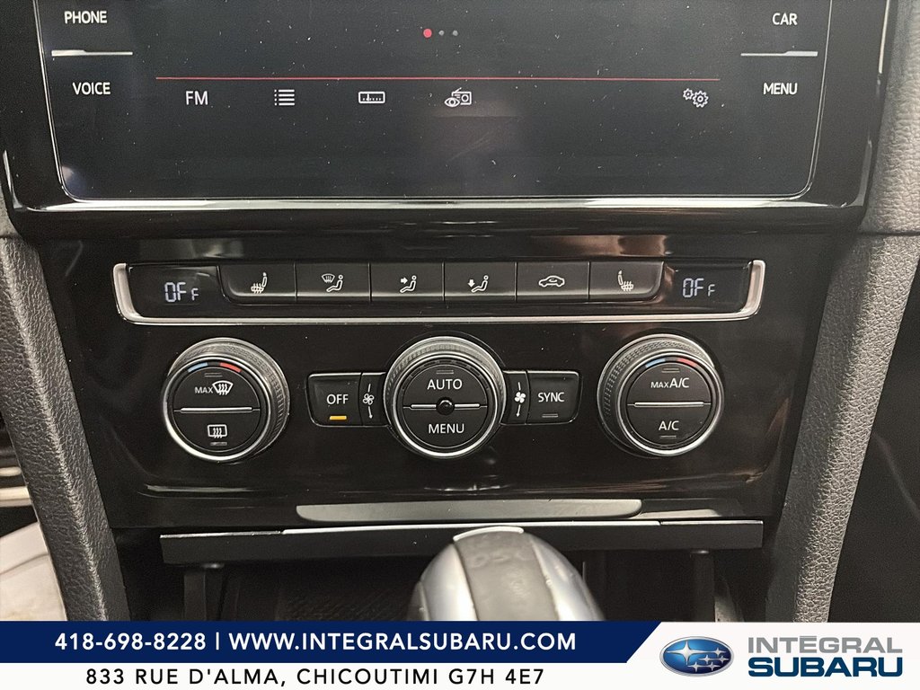 Volkswagen Golf GTI  2019 à Jonquière, Québec - 15 - w1024h768px