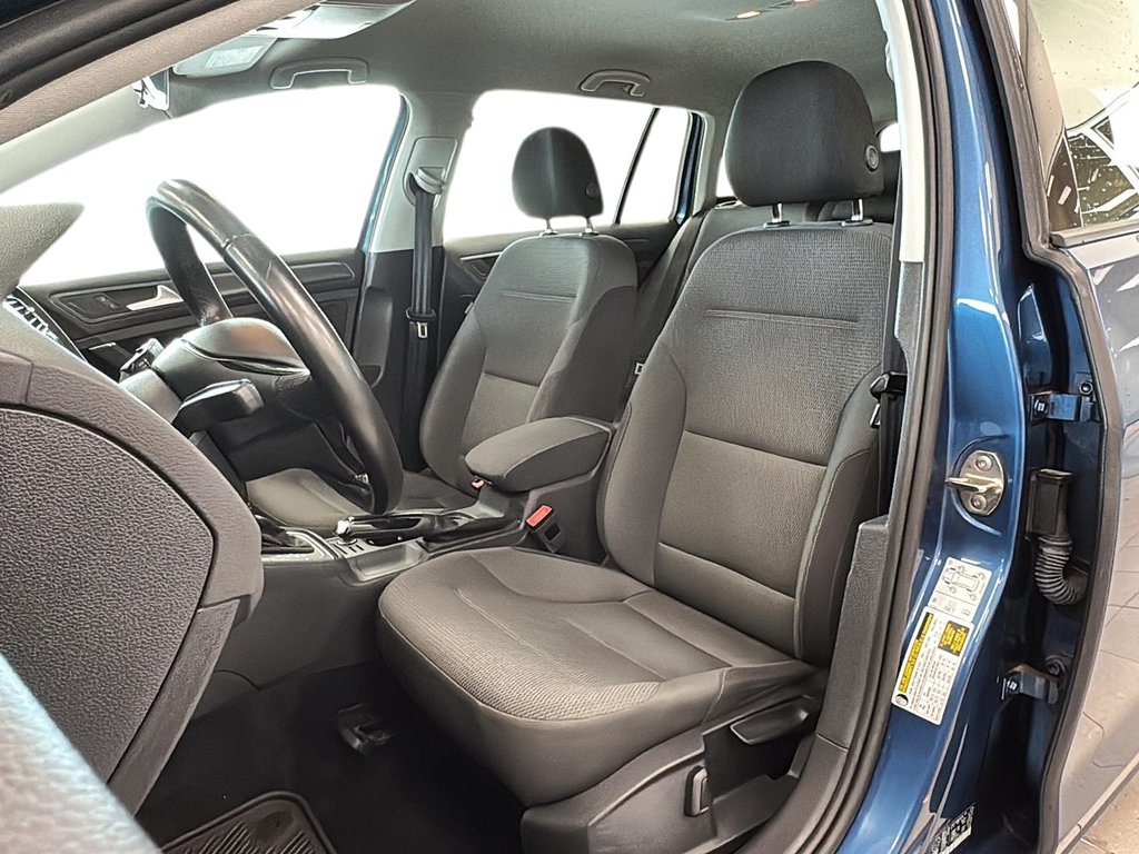 Volkswagen Golf SportWagen  2019 à Chicoutimi, Québec - 10 - w1024h768px