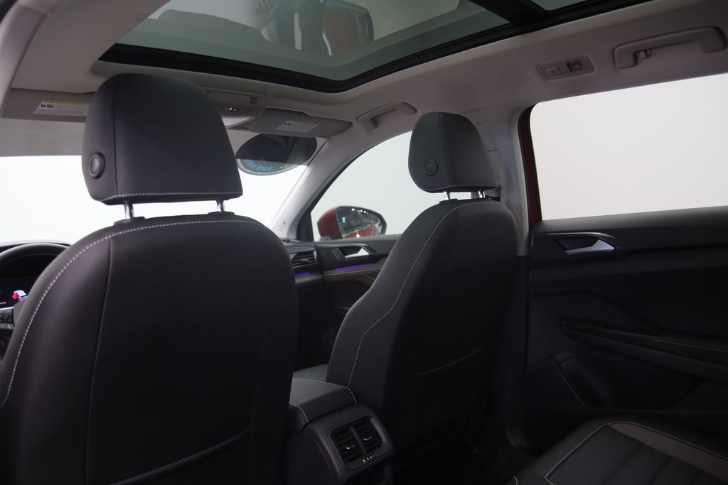2024 Volkswagen Taos in Jonquière, Quebec - 9 - w1024h768px