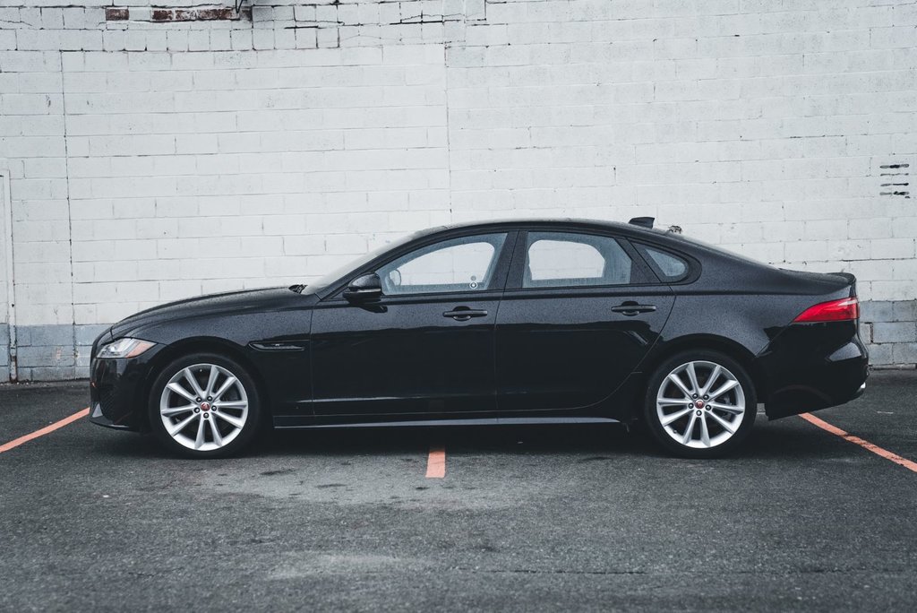 Roof Kit | JAGUAR XF SEDAN CHECKERED FLAG 2020 Roof Kit | JAGUAR XF SEDAN CHECKERED FLAG 2020