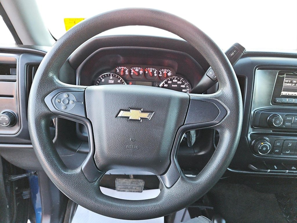 2015 Chevrolet Silverado 1500 in Kingston, Ontario - 11 - w1024h768px