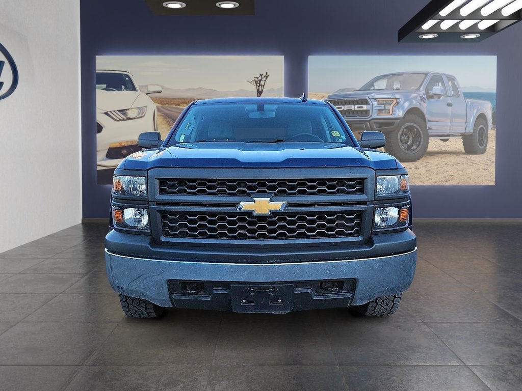 2015 Chevrolet Silverado 1500 in Kingston, Ontario - 2 - w1024h768px