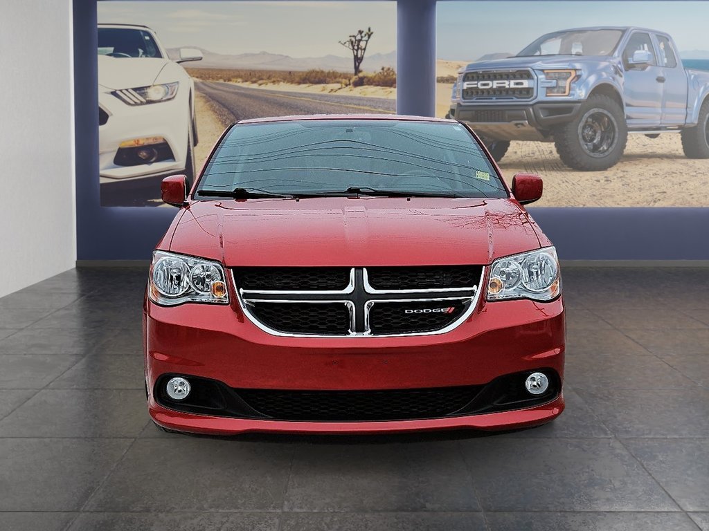 2015 Dodge Grand Caravan SXT Premium Plus in Kingston, Ontario - 3 - w1024h768px